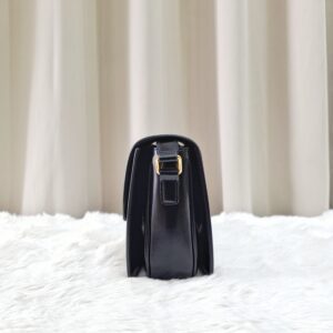 Celine Triomphe Classique Medium