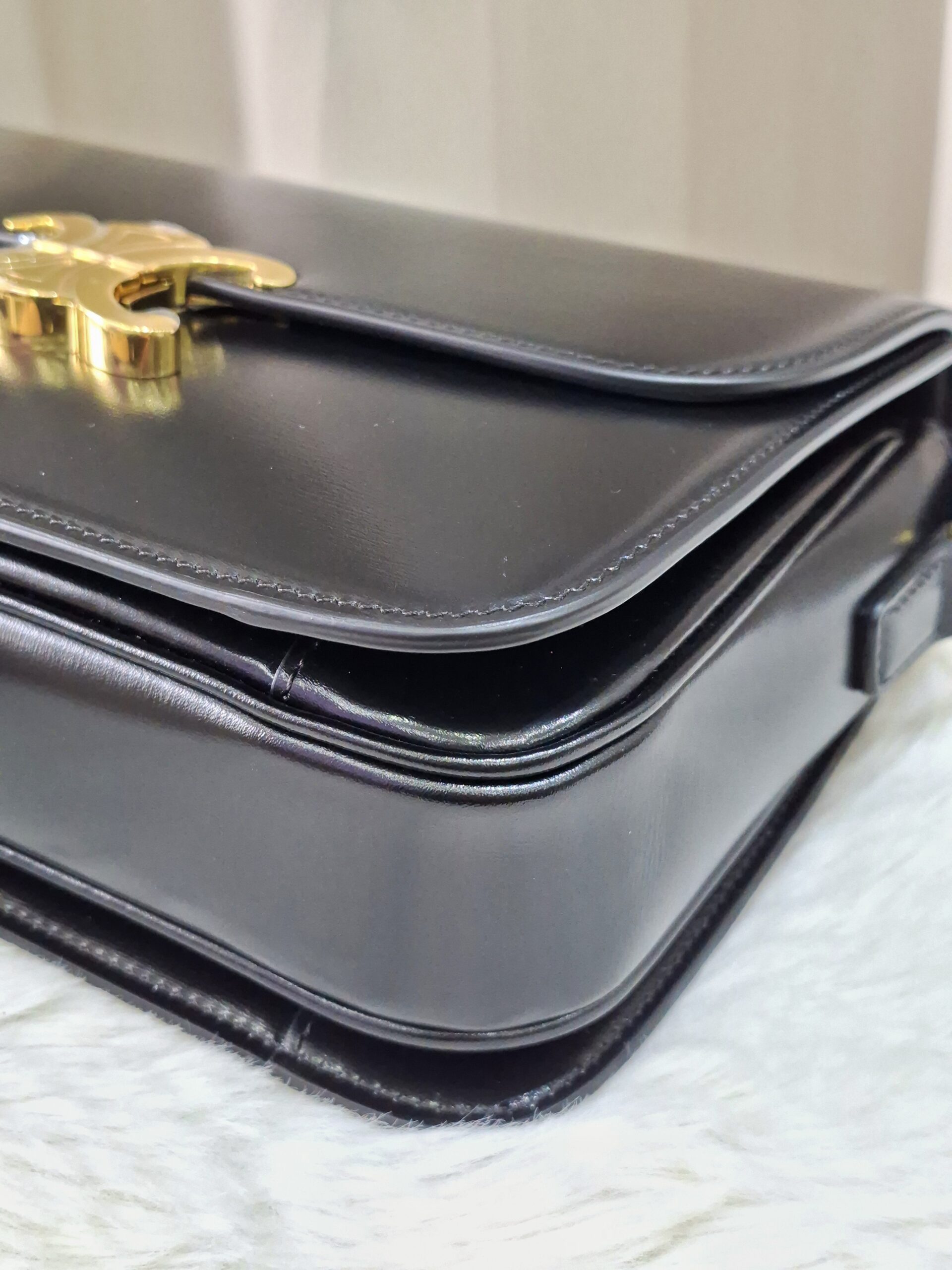 Celine Triomphe Classique Medium Celine Triomphe Classique Medium