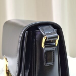 Celine Triomphe Classique Medium