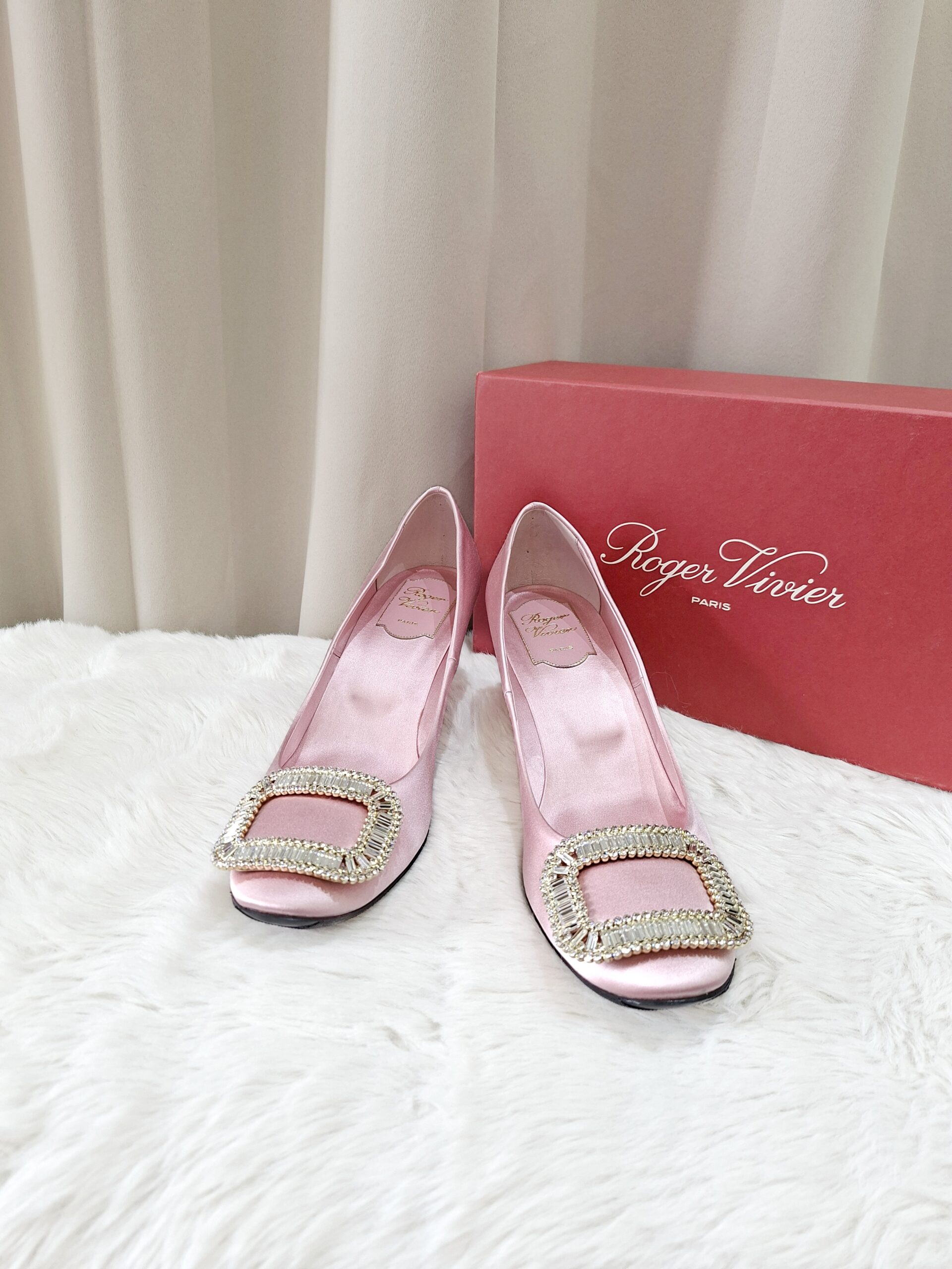 roger vivier crystal buckle pumps roger vivier crystal buckle pumps