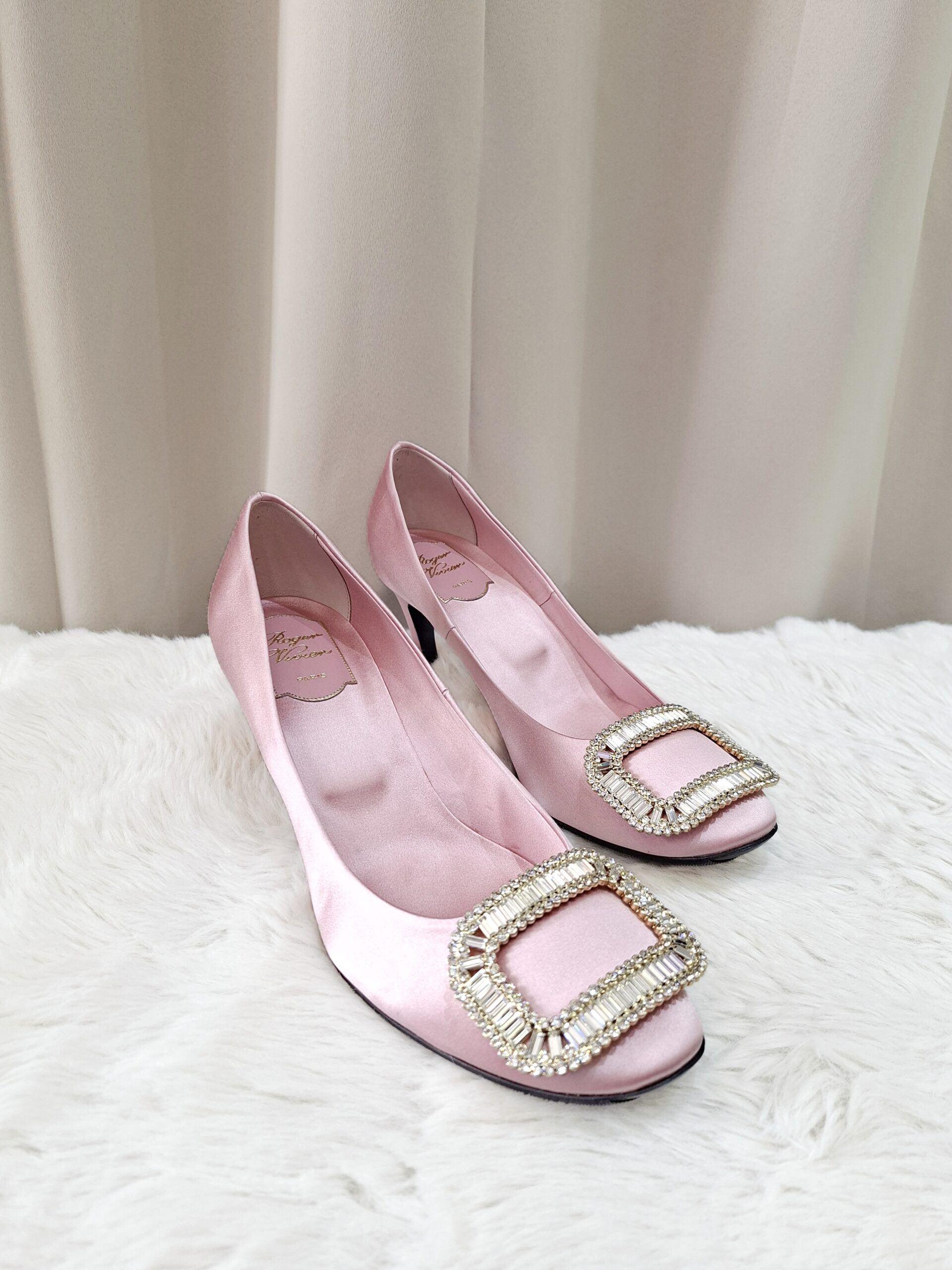 roger vivier crystal buckle pumps roger vivier crystal buckle pumps