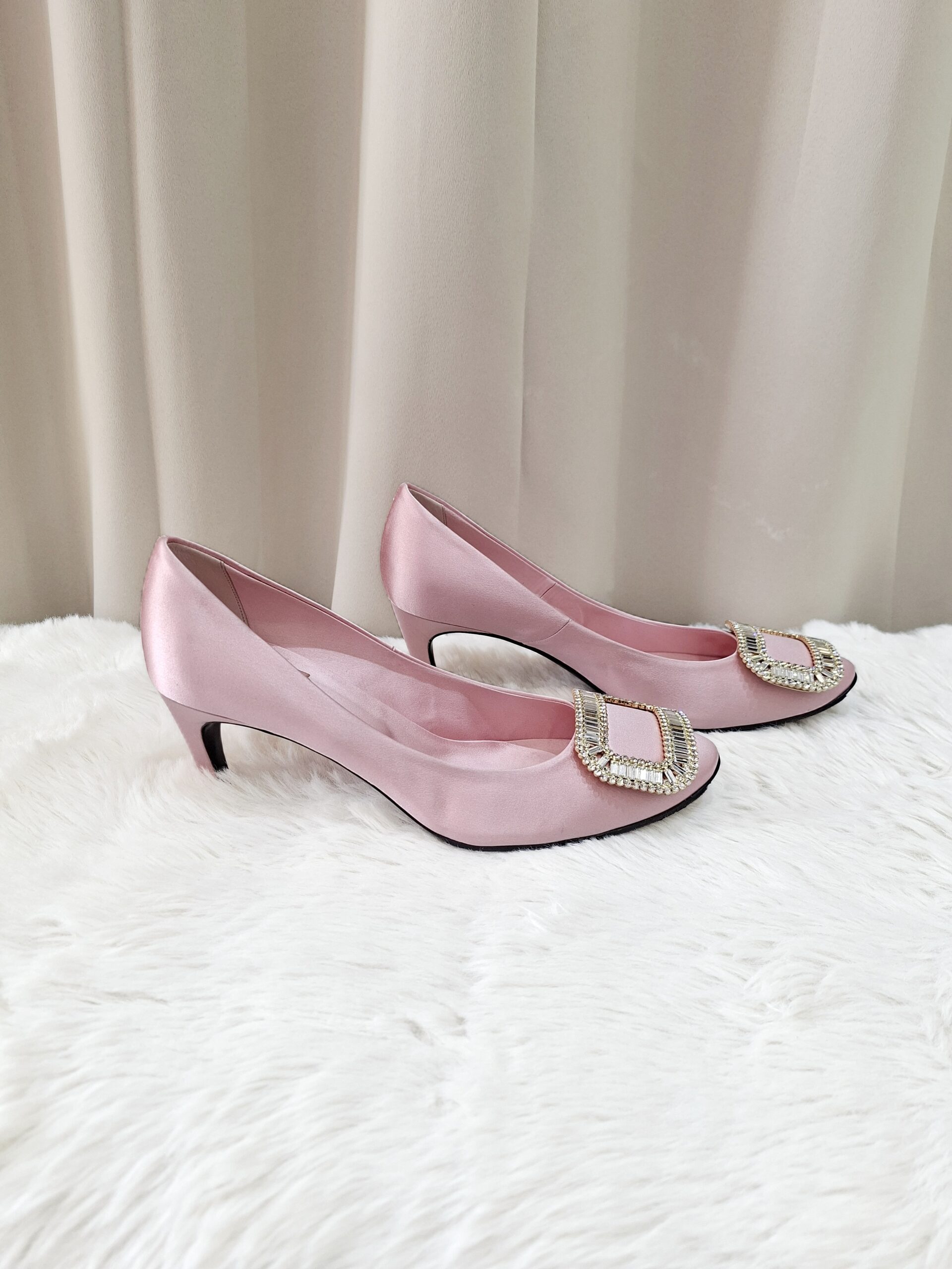 roger vivier crystal buckle pumps roger vivier crystal buckle pumps