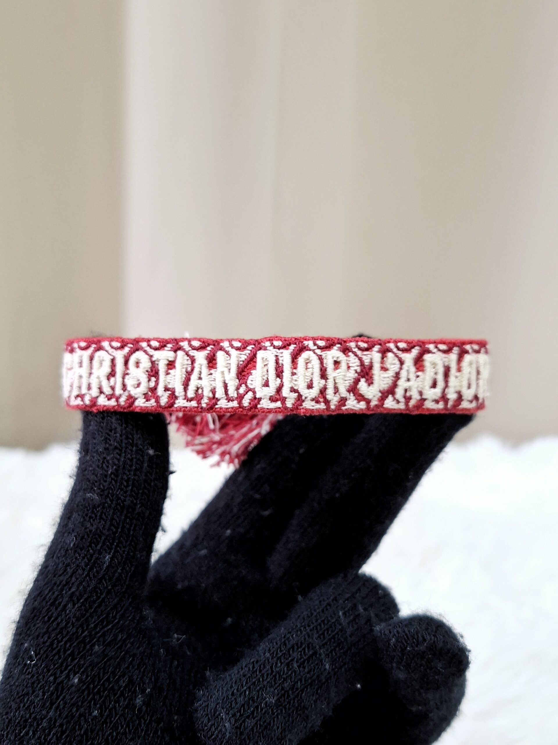 Christian Dior J'Adior Woven Cotton Friendship Bracelet Red Christian Dior J'Adior Woven Cotton Friendship Bracelet Red