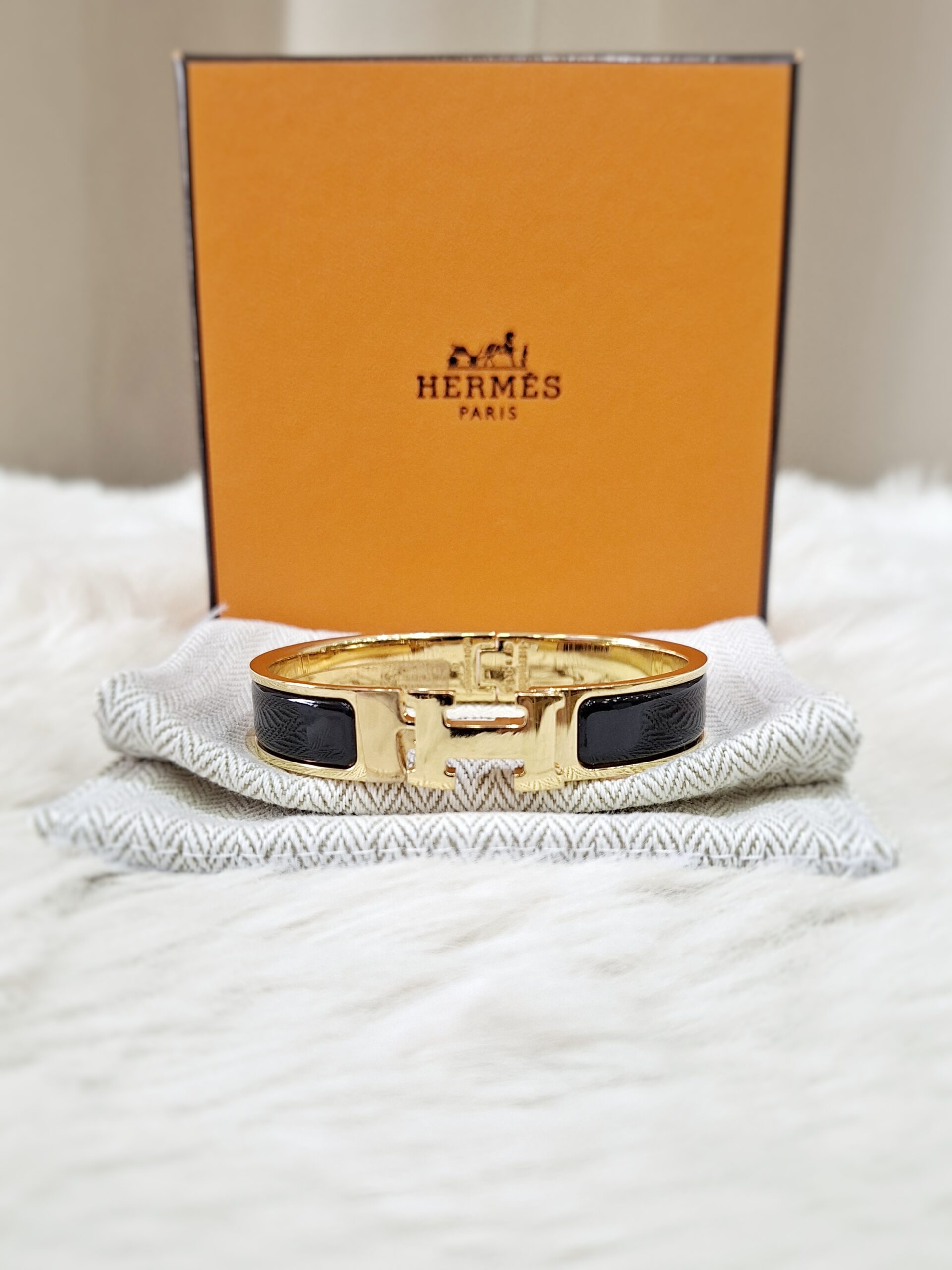 Hermès Clic H Black GHW ST 1116 Hermès Clic H Black GHW ST 1116