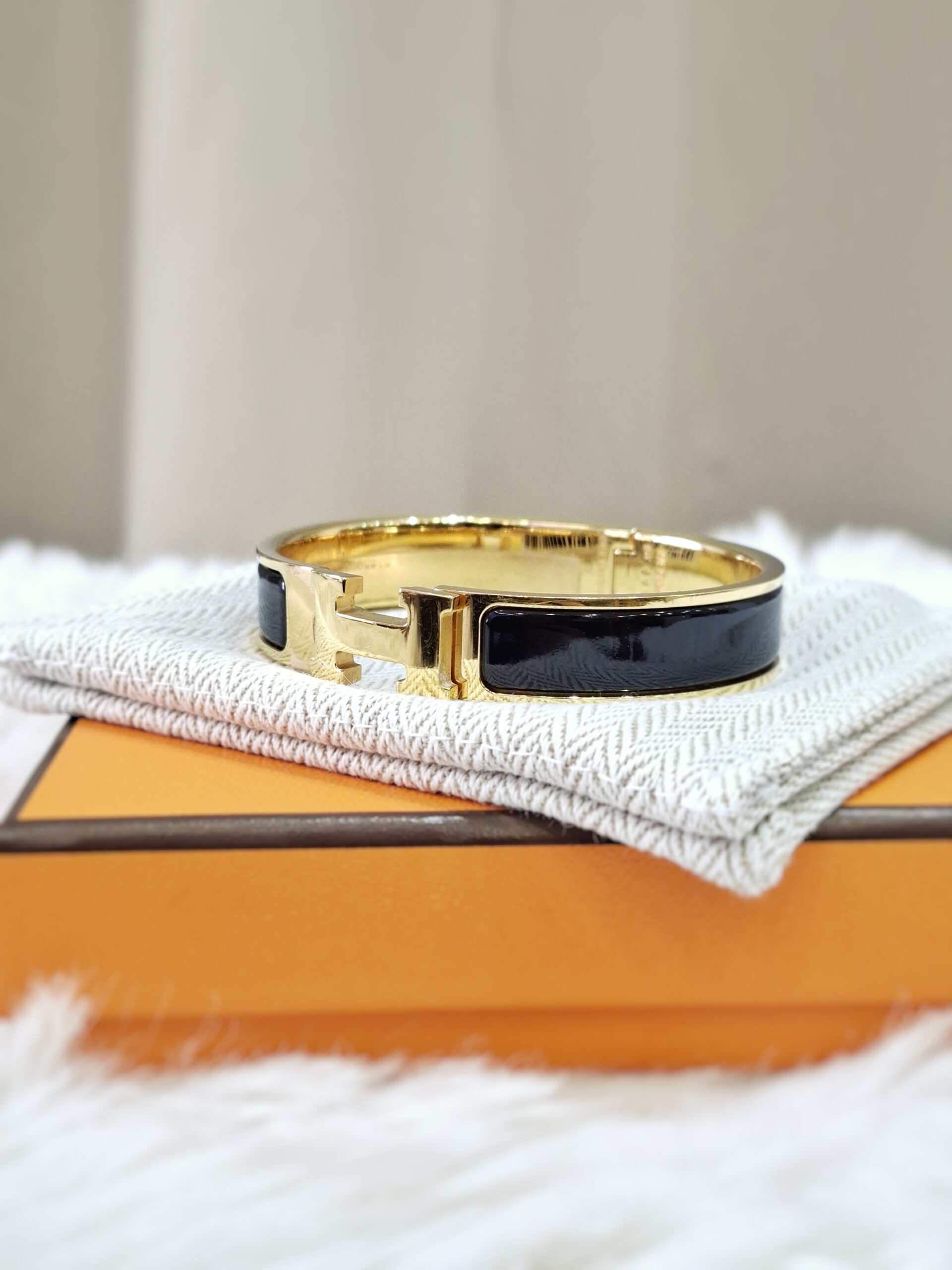 Hermès Clic H Black GHW ST 1116 Hermès Clic H Black GHW ST 1116