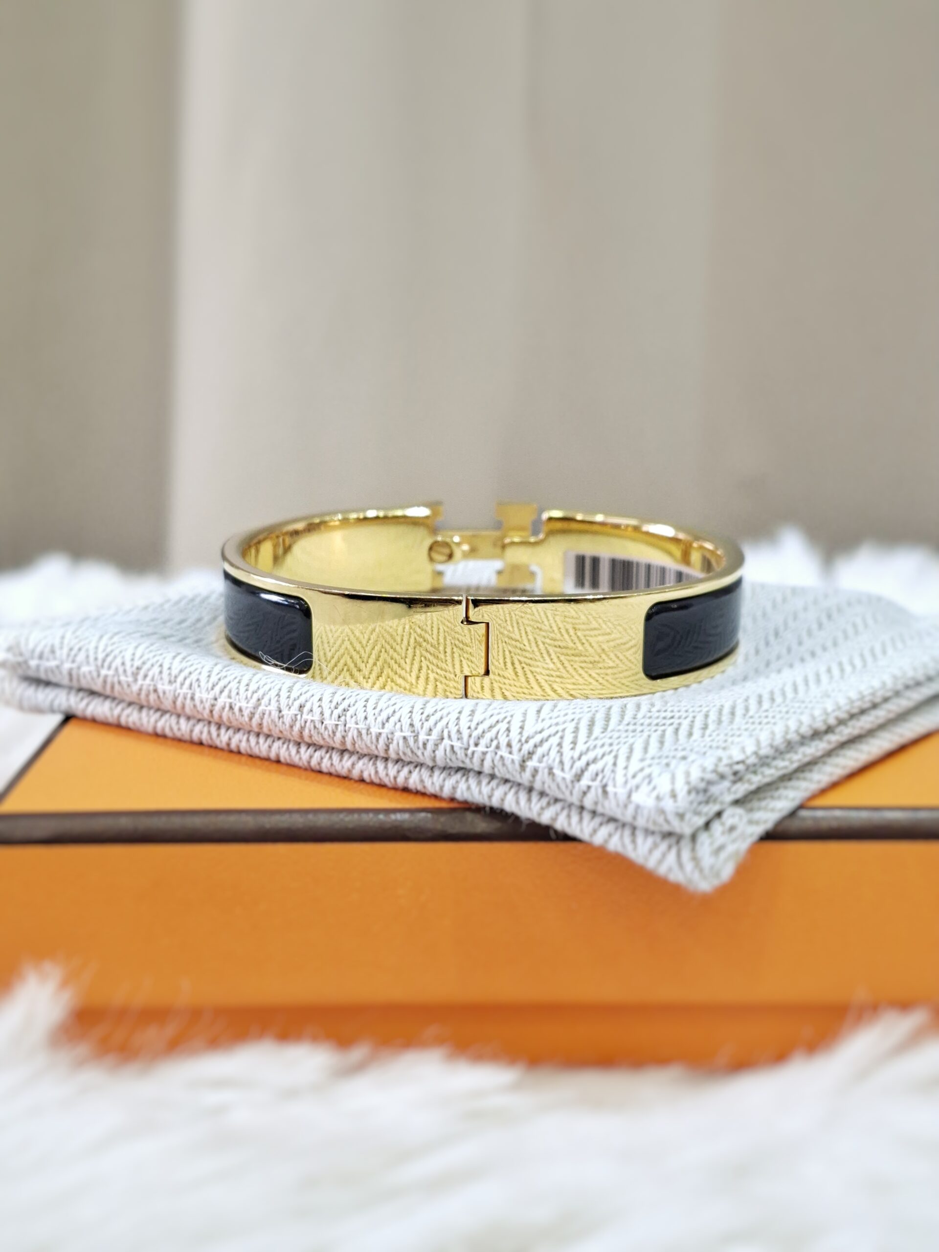 Hermès Clic H Black GHW ST 1116 Hermès Clic H Black GHW ST 1116