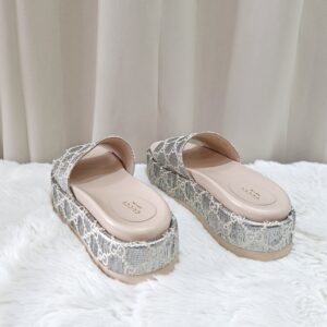 gucci angelina gg lamé platform slides